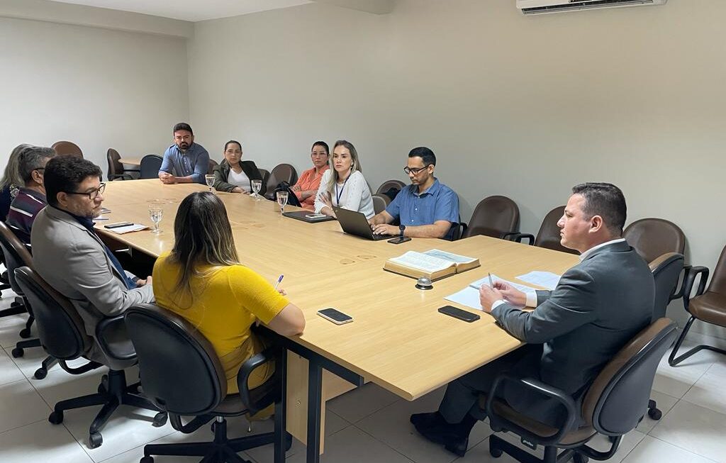 OAB Mossoró realiza reunião com diretoria e representantes ligados ao Hospital Tarcísio Maia
